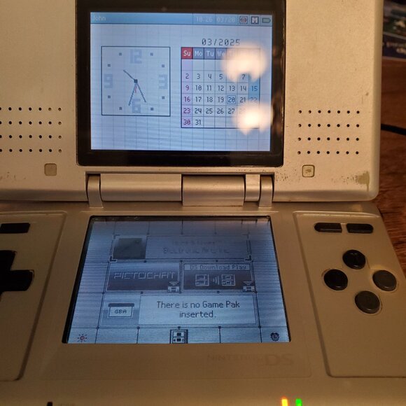 Nintendo DS - Picture 3 of 6